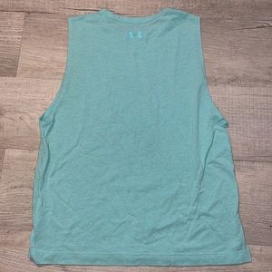 Under armour tank